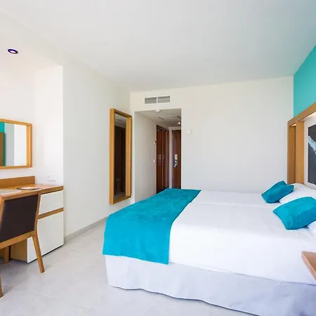 The Ibiza Twiins - 4* Sup 4* Platja d'en Bossa